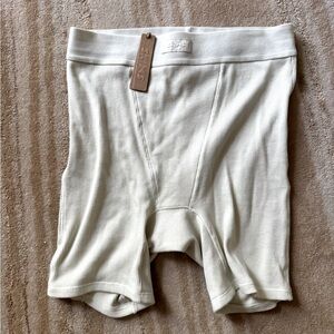 SKIMS women’s boxer shorts XS in Bone